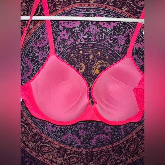 Victoria's Secret Vibrant Pink Zebra Push Up Bra - Picture 6 of 7